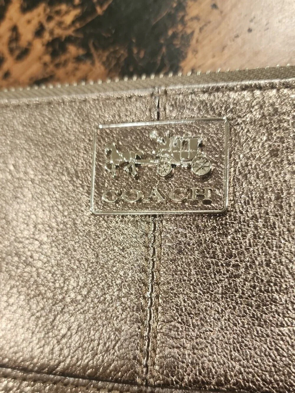 Vintage Coach Metallic Bronze/Pewter Leather Wristlet Clutch Wallet